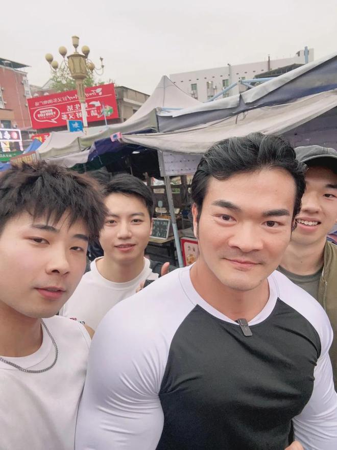 800万农牧局也道歉了商家却依旧沉默麻将胡了网址生鲜水太深：李维刚赔了(图1)