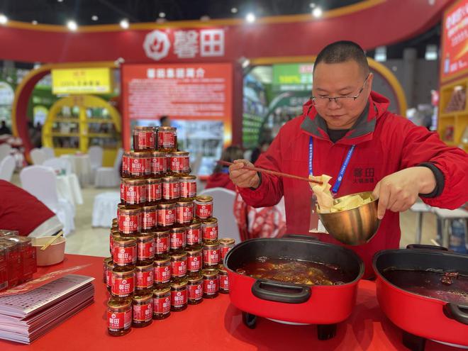 麻辣产业迈向高品质发展阶段PG麻将胡了试玩直击糖酒会(图4)