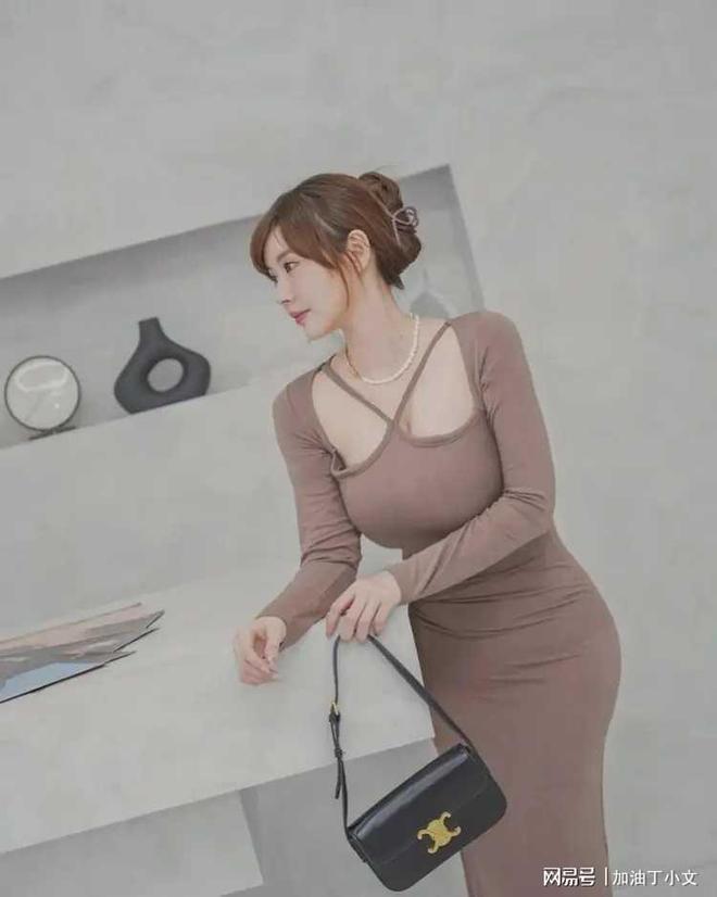 母总指望孩子以后能给你带来多大的成果麻将胡了app这年头拼孩子不如拼父