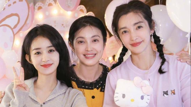 胤看看汤唯就知道了他们真的愿意带孩子PG电子麻将胡了2赵丽颖为什么找赵德(图7)