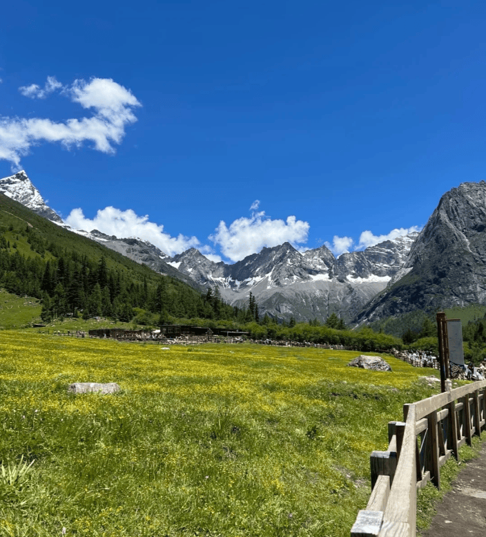 避堵最佳路线+必去景点错峰攻略+旅游费用控制小技巧麻将胡了试玩国庆去内蒙古怎么玩不挤？内蒙古5日游(图1)